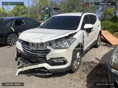 Photo 1 of 11: 2016 Hyundai Santa Fe, VIN KMHSW81UBGU684410 — Korean insurance auction