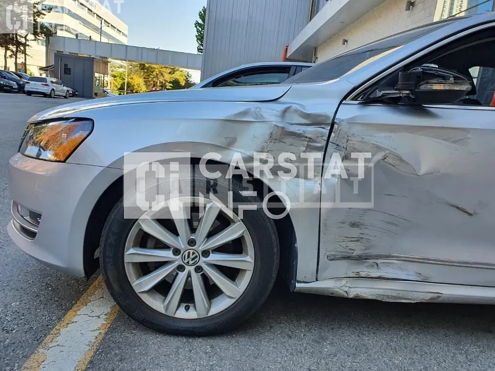 Photo 2 of 5: 2015 Volkswagen Passat 1.8 TSI, VIN 1VWZZZA3ZFC039511 — Korean insurance auction