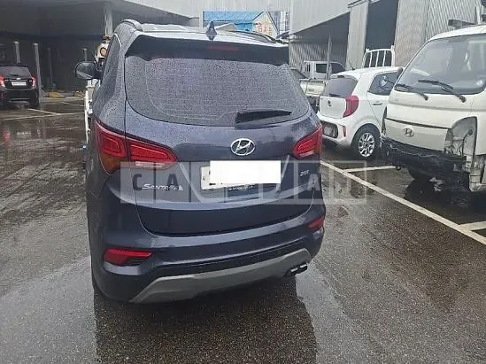 Photo 2 of 13: 2021 Kia Carnival, VIN KNANB81BBMS052893 — Korean insurance auction