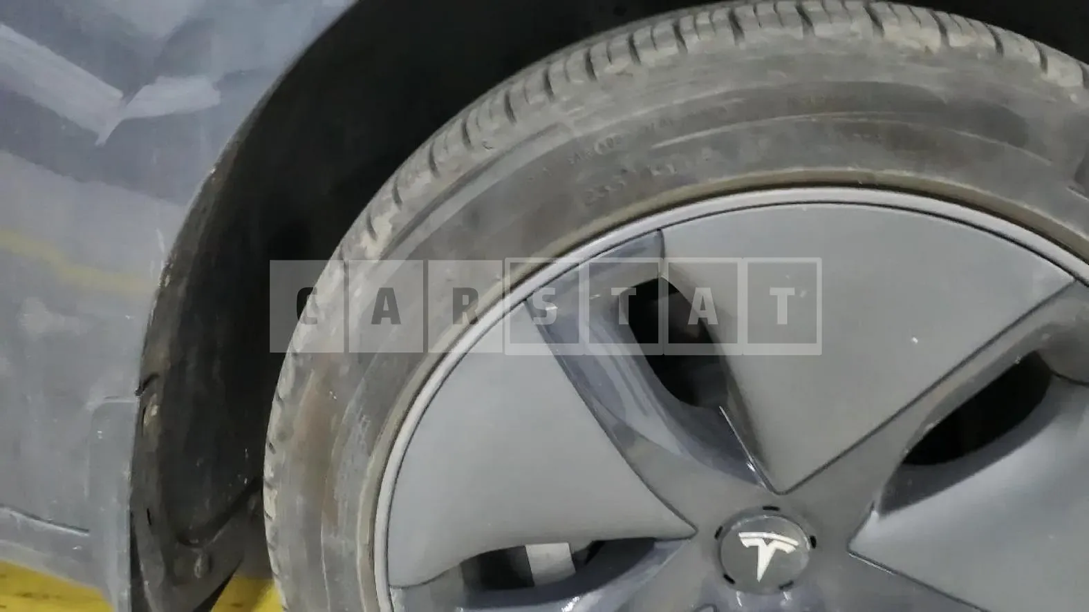 Photo 2 of 2: 2020 Tesla (parts) Model 3 Standard Range Wheels — Korean insurance auction