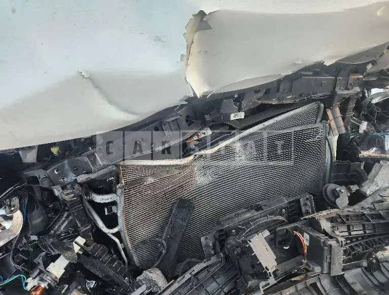 Photo 2 of 13: 2016 Kia K5 Hybrid — Korean insurance auction