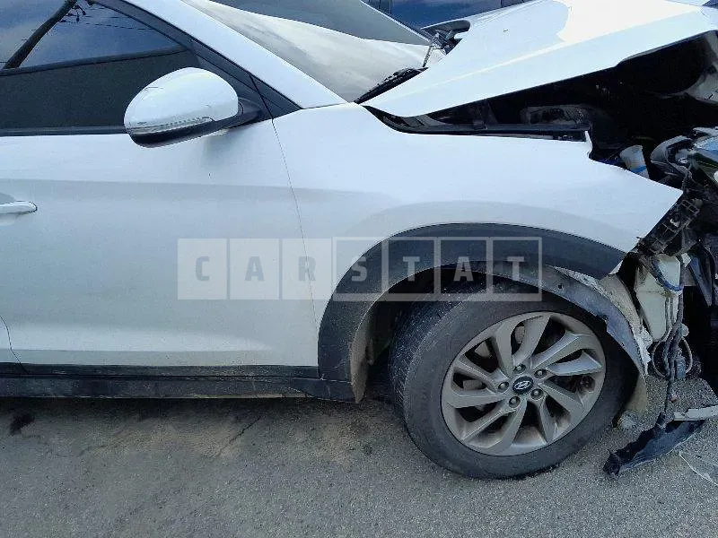 Photo 2 of 12: 2015 Hyundai Tucson TL 1.7 — Korean insurance auction