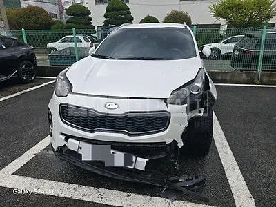 Photo 1 of 8: 2018 Kia Sportage — Korean insurance auction