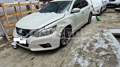 Photo 1 of 12: 2017 Nissan Altima 2.5, VIN 1N4AL3AP7HC196916 — Korean insurance auction