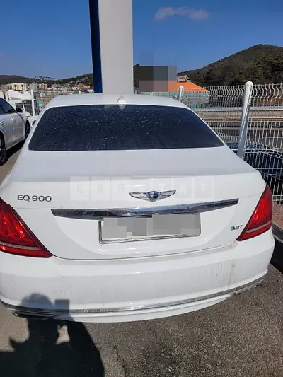Photo 1 of 12: 2016 Genesis EQ900 3.3T — Korean insurance auction
