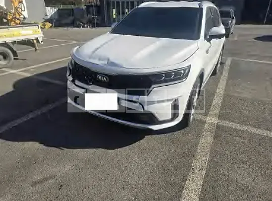 Photo 2 of 8: 2021 Kia Sorento, VIN KNARL81BGMA021770 — Korean insurance auction