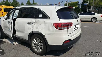 Photo 1 of 12: 2017 Kia Sorento, VIN KNAPS81ABHA342589 — Korean insurance auction