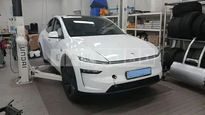 2025 Tesla Model Y RWD
