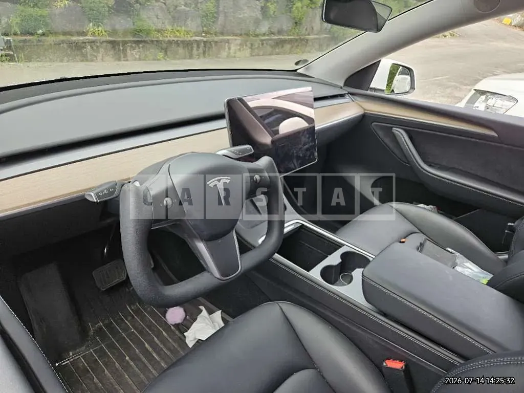 Photo 2 of 24: 2024 Tesla Model Y Long Range — Korean insurance auction
