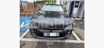 Photo 1 of 47: 2025 BMW 520i — Korean insurance auction
