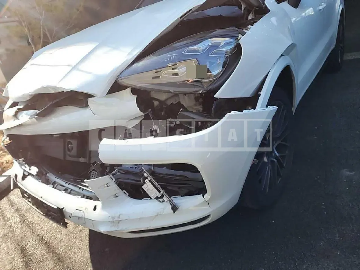 Photo 2 of 64: 2021 Porsche Cayenne, VIN WP1AA29Y3MDA05258 — Korean insurance auction