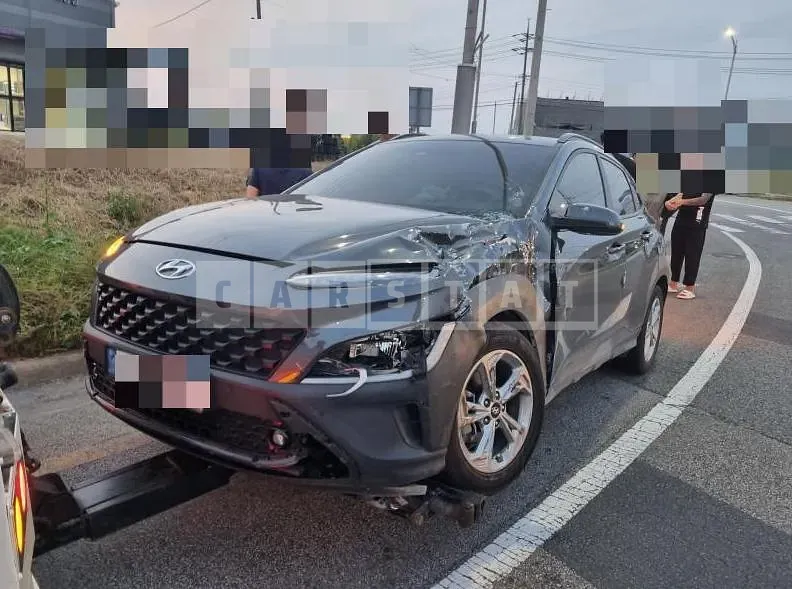 Photo 2 of 12: 2021 Hyundai Kona 1.6 — Korean insurance auction