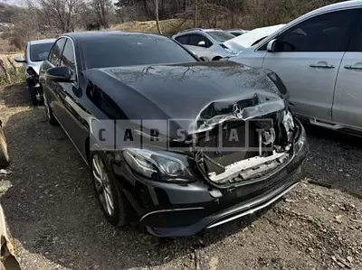 Photo 1 of 8: 2019 Mercedes-Benz E220 d — Korean insurance auction