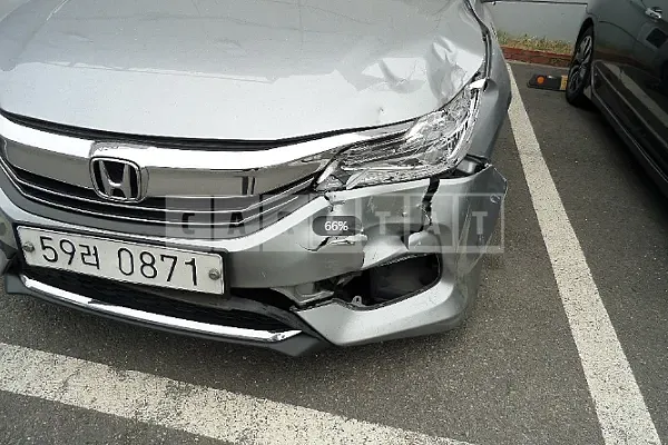Photo 2 of 6: 2016 Honda Accord 2.4, VIN 1HGCR2680GA511824 — Korean insurance auction