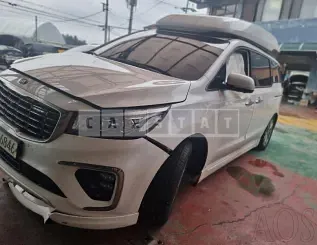 Photo 2 of 39: 2020 Kia Carnival, VIN KNAME811BLS648581 — Korean insurance auction