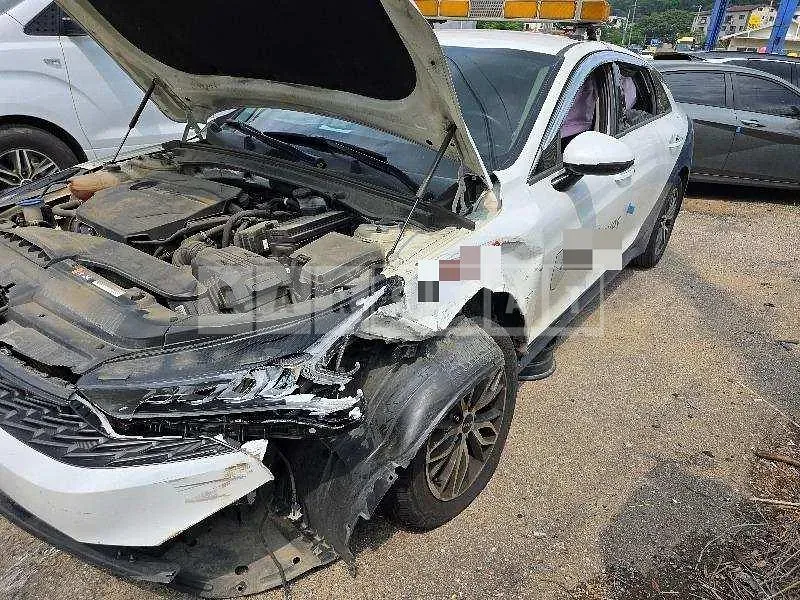 Photo 2 of 73: 2023 Kia K5 LPG — Korean insurance auction