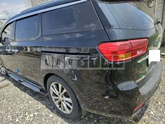 Photo 2 of 13: 2019 Kia Carnival Limousine — Korean insurance auction