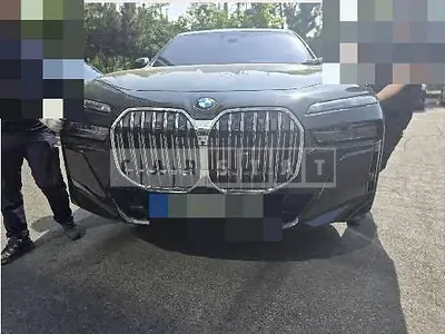 Photo 1 of 20: 2023 BMW 740i xDrive — Korean insurance auction