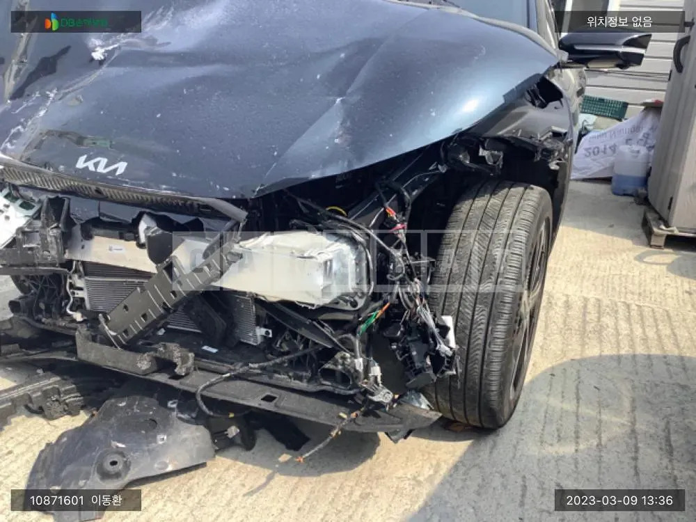 Photo 2 of 14: 2022 Kia EV6, VIN KNAC381AFNA082009 — Korean insurance auction