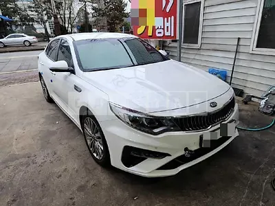 Photo 1 of 36: 2018 Kia K5, VIN KNAGW411BKA254440 — Korean insurance auction