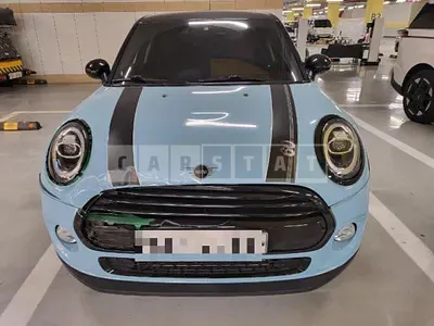 Photo 1 of 45: 2019 MINI Cooper Five-Door, VIN WMWXU1100K2H35625 — Korean insurance auction