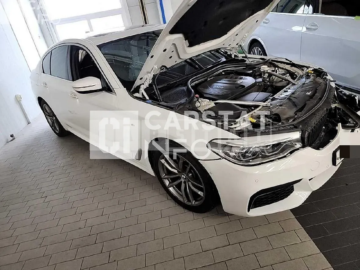 Photo 2 of 12: 2018 BMW 520d, VIN WBAJC3106JDB91252 — Korean insurance auction