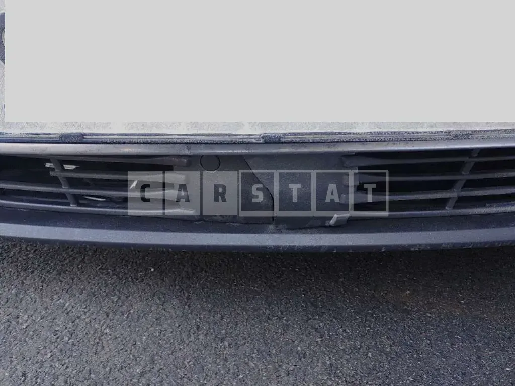 Photo 2 of 9: 2017 BMW 750Li xDrive, VIN WBA7F2105HB005117 — Korean insurance auction