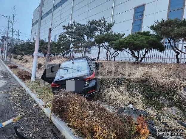 Photo 2 of 7: 2019 Genesis G80 3.3 — Korean insurance auction