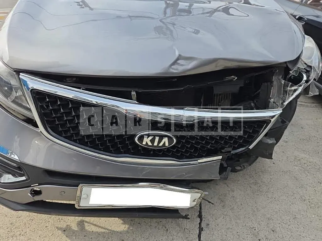 Photo 2 of 9: 2015 Kia Sportage, VIN KNAPE813BFK780780 — Korean insurance auction