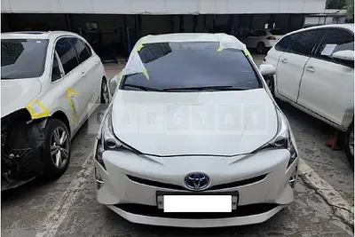 Photo 1 of 13: 2016 Toyota Prius — Korean insurance auction