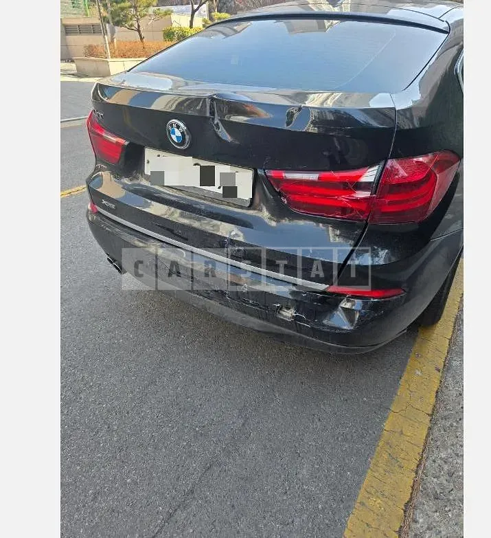 Photo 2 of 11: 2015 BMW GT 30d xDrive — Korean insurance auction