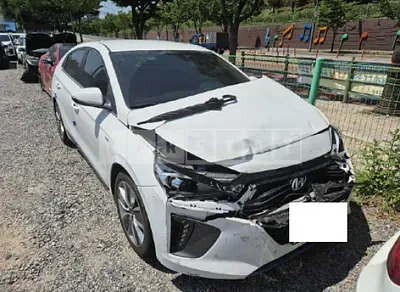 Photo 1 of 18: 2016 Hyundai IONIQ — Korean insurance auction