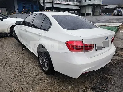 Photo 1 of 16: 2018 BMW 320i, VIN WBA8A9106JAE92189 — Korean insurance auction