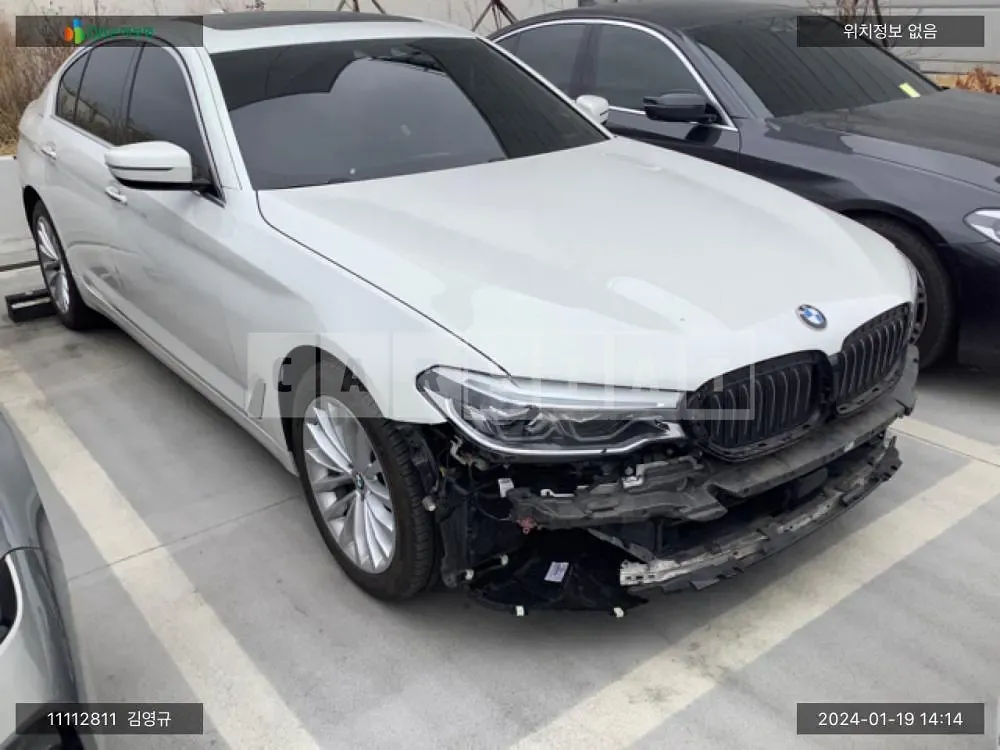 Photo 2 of 11: 2018 BMW 520d, VIN WBAJC310XJWB80310 — Korean insurance auction