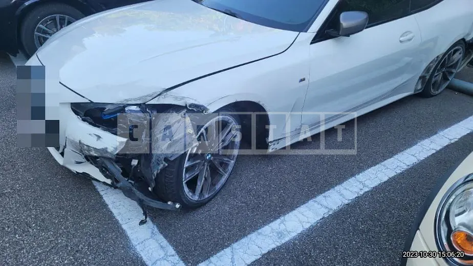 Photo 2 of 53: 2021 BMW M440i xDrive, VIN WBA11AR01MCG65830 — Korean insurance auction