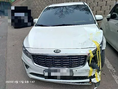 Photo 1 of 78: 2019 Kia Carnivals — Korean insurance auction