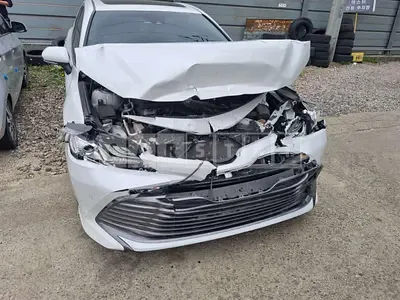 Photo 1 of 15: 2018 Toyota Camry Hybrid, VIN JTNB21HK0J3005676 — Korean insurance auction