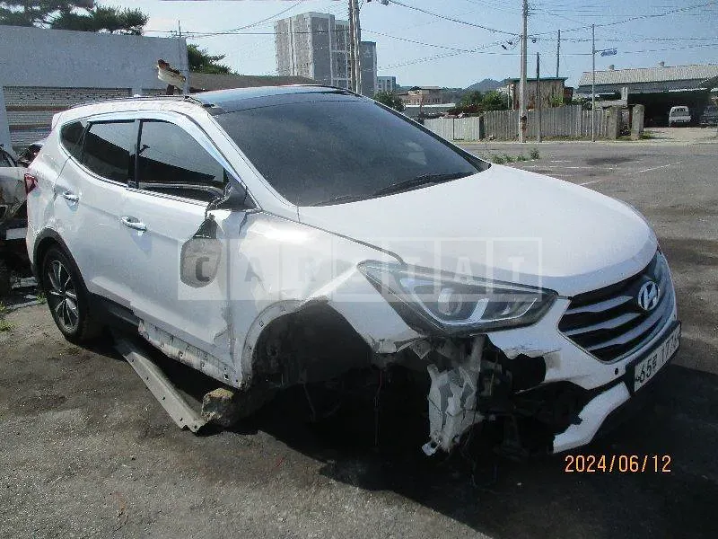 Photo 2 of 10: 2018 Hyundai Santa Fe DM 2.0 (4WD) — Korean insurance auction