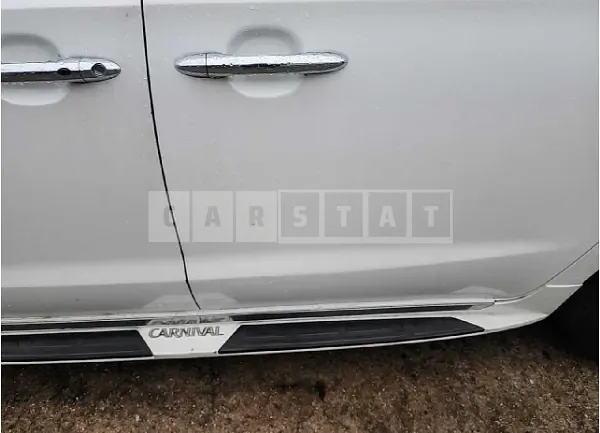 Photo 2 of 35: 2018 Kia Carnival — Korean insurance auction