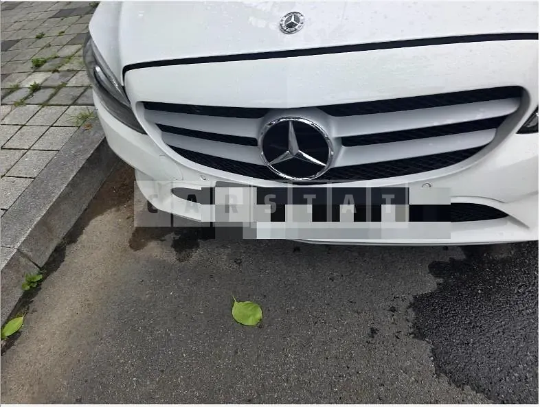 Photo 2 of 7: 2019 Mercedes-Benz C 200 — Korean insurance auction