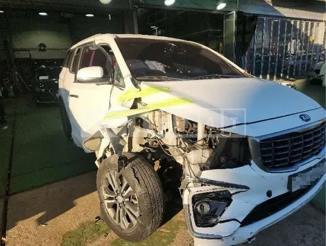 Photo 2 of 64: 2020 Kia Yp Carnival — Korean insurance auction