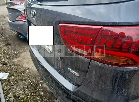 Photo 2 of 18: 2018 Kia Sorento, VIN KNAPH81BBJA419768 — Korean insurance auction