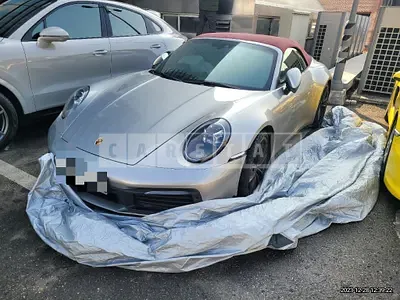 2020 Porsche 911 Carrera 4S Cabriolet