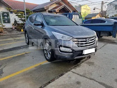 Photo 1 of 27: 2015 Hyundai Santa Fe, VIN KMHSW81UBFU507994 — Korean insurance auction