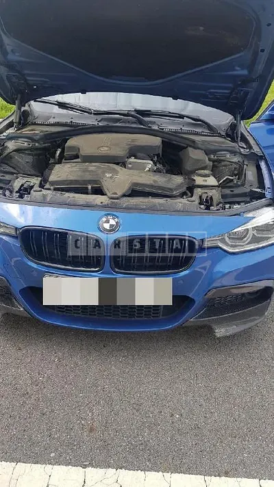 Photo 1 of 10: 2018 BMW Calm 320i — Korean insurance auction