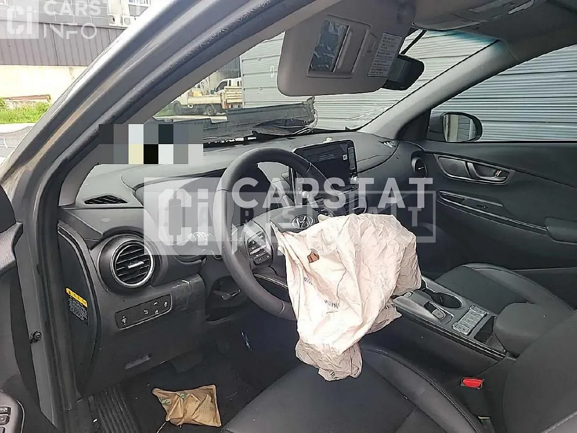 Photo 2 of 12: 2019 Hyundai Kona Electric — Korean insurance auction