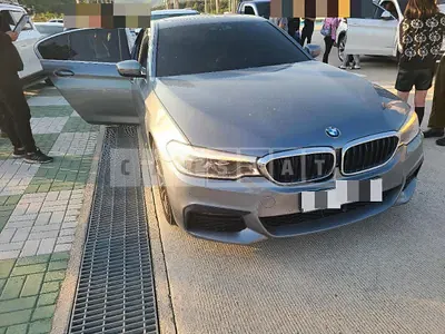 Photo 1 of 37: 2019 BMW 520d M Sport Package, VIN WBAJF3104KBS70808 — Korean insurance auction