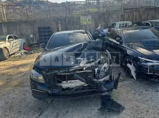Photo 2 of 27: 2019 Mercedes-Benz E220d 4Matic — Korean insurance auction