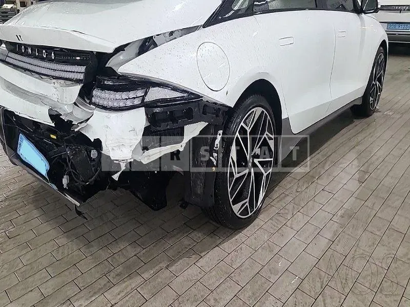 Photo 2 of 30: 2022 Hyundai IONIQ 6, VIN KMHM541CPPA006728 — Korean insurance auction