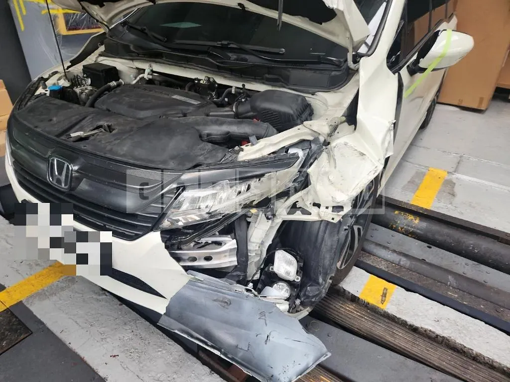 Photo 2 of 45: 2019 Honda Odyssey — Korean insurance auction
